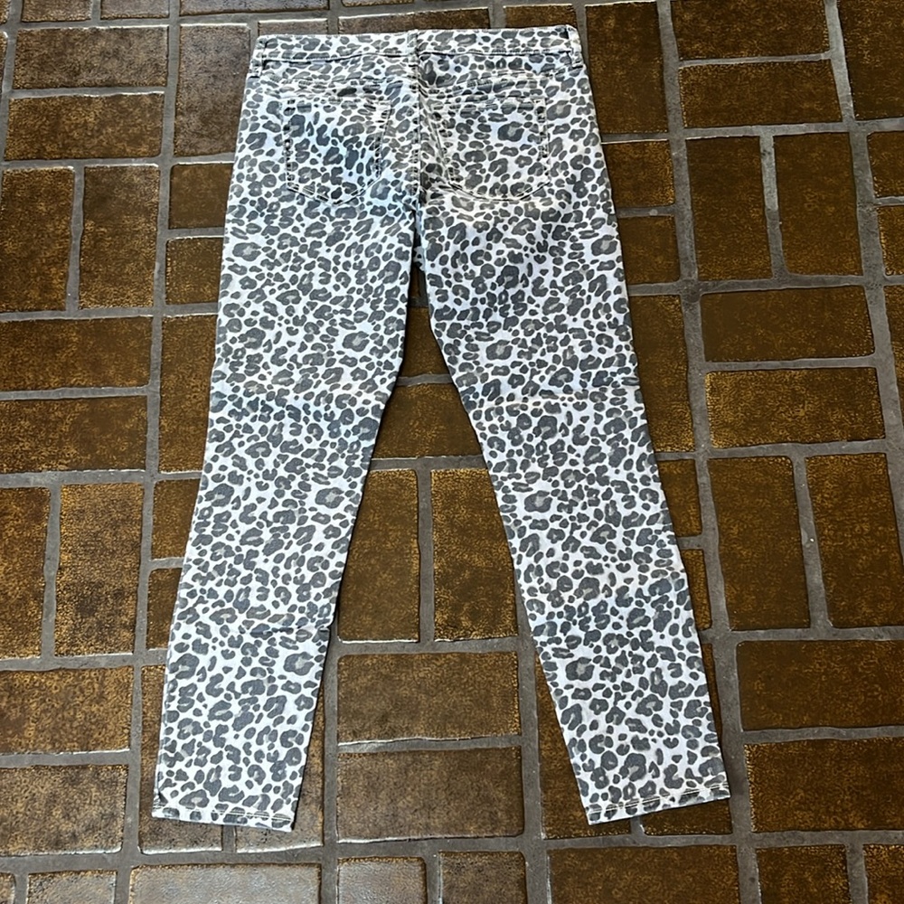 LOFT Gray Leopard Print High Rise Modern Skinny Jean - Picture 4 of 15